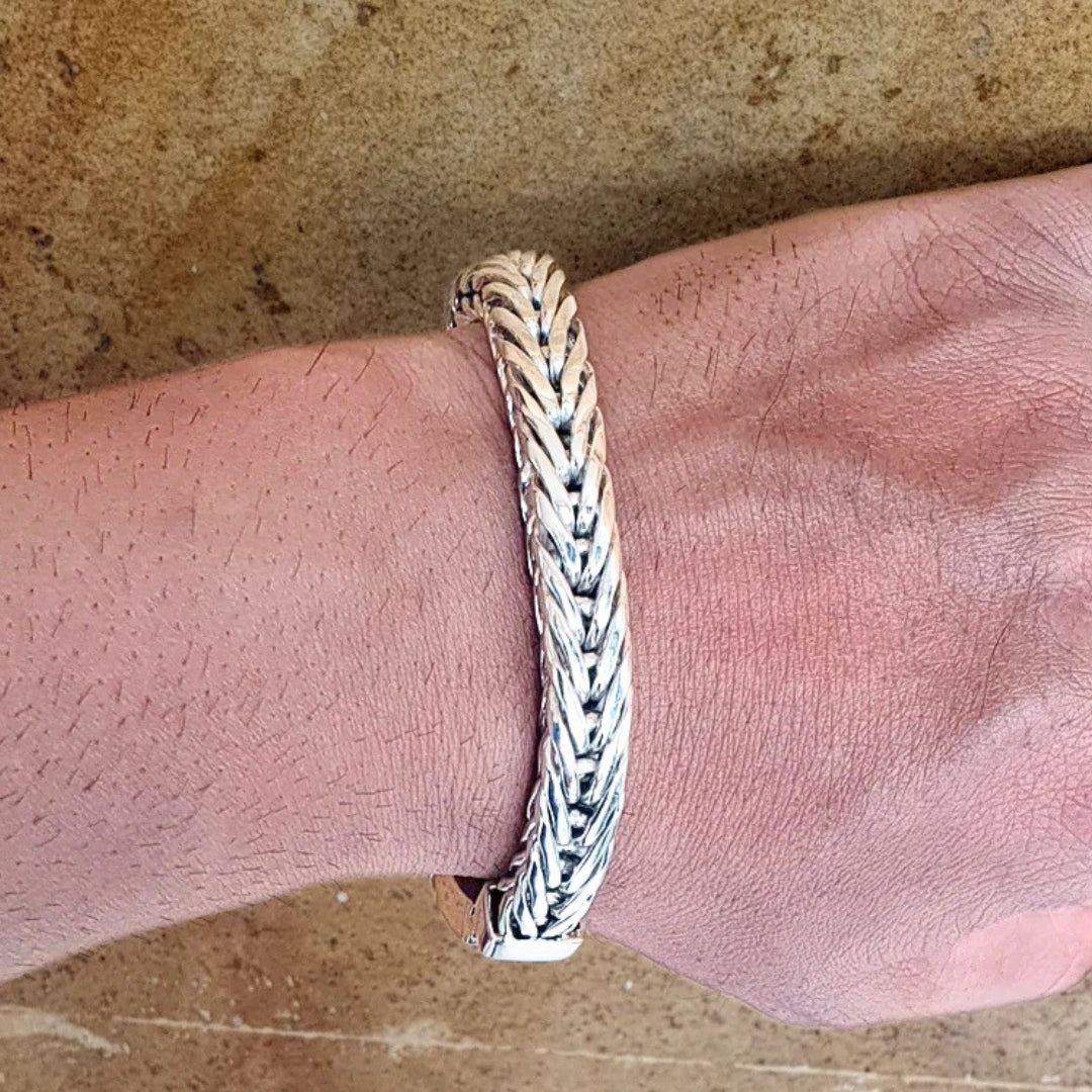 Judul Produk Baru  Balinese 10mm Heavyweight Tulang Naga Silver Bracelet