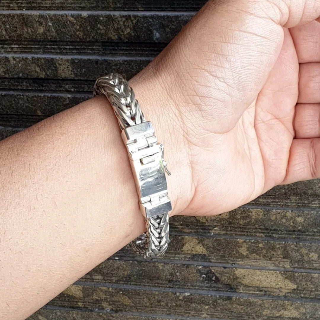 Judul Produk Baru  Balinese 10mm Heavyweight Tulang Naga Silver Bracelet