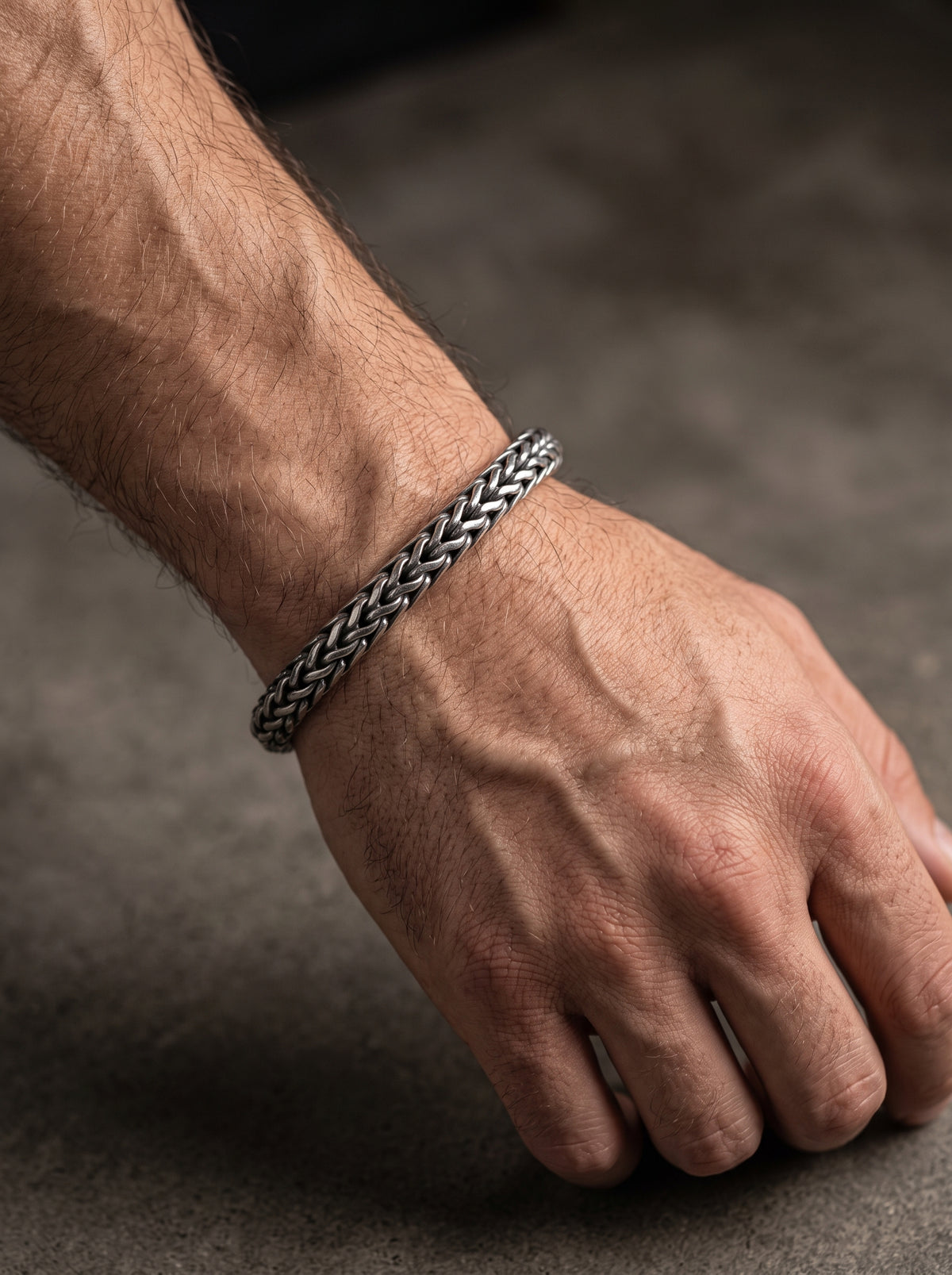 Balinese Tulang Naga Round Silver Bracelet (8mm)